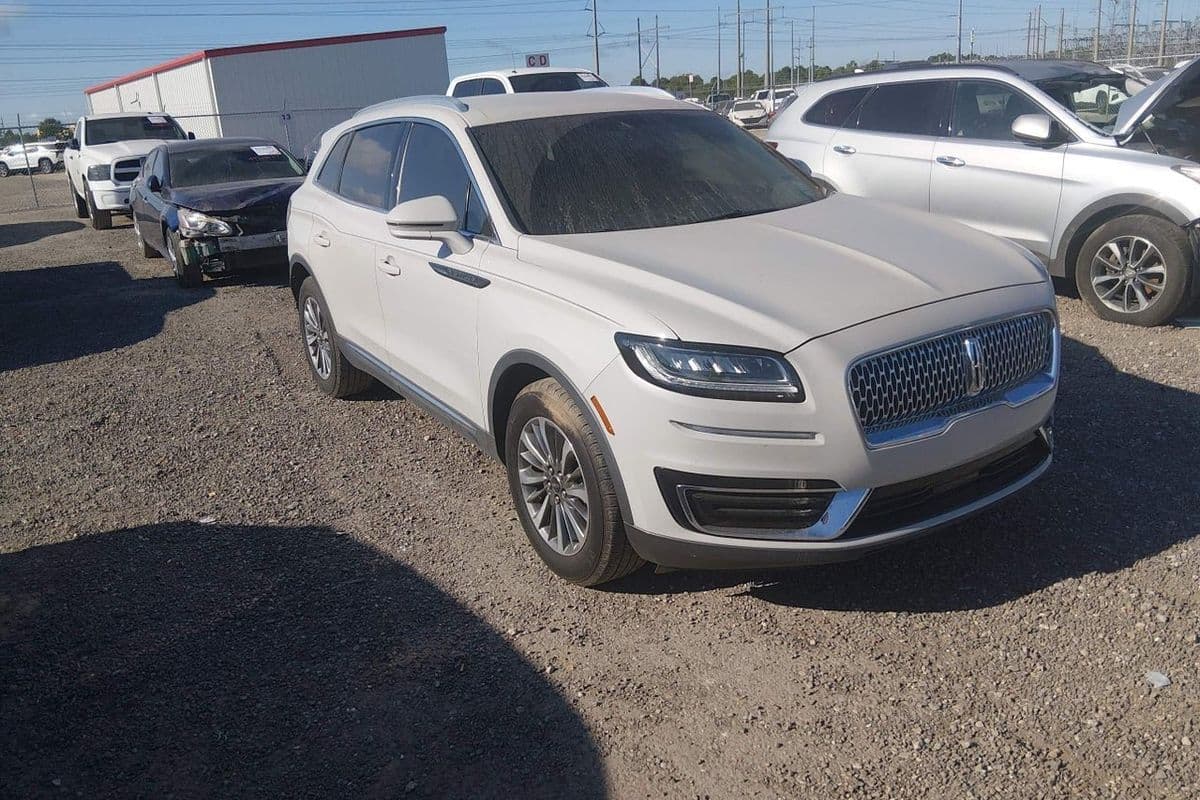 Lincoln Nautilus 2020