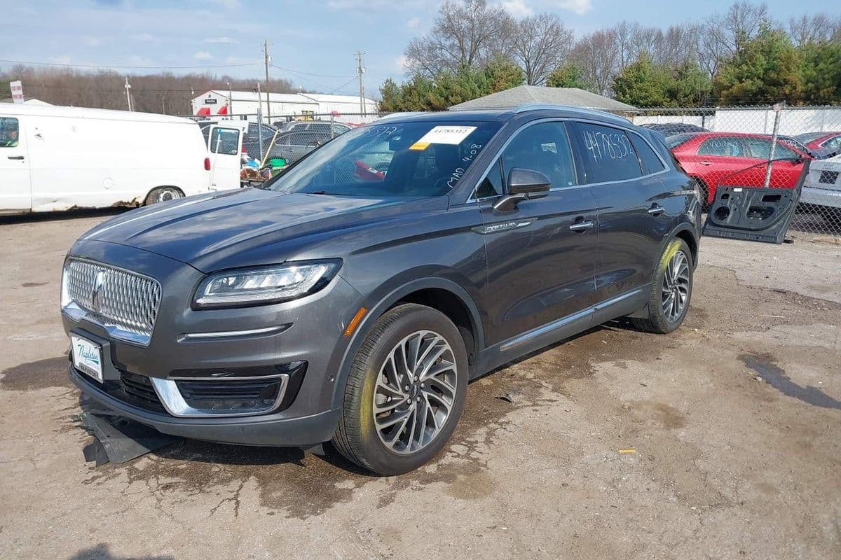 Lincoln Nautilus 2020