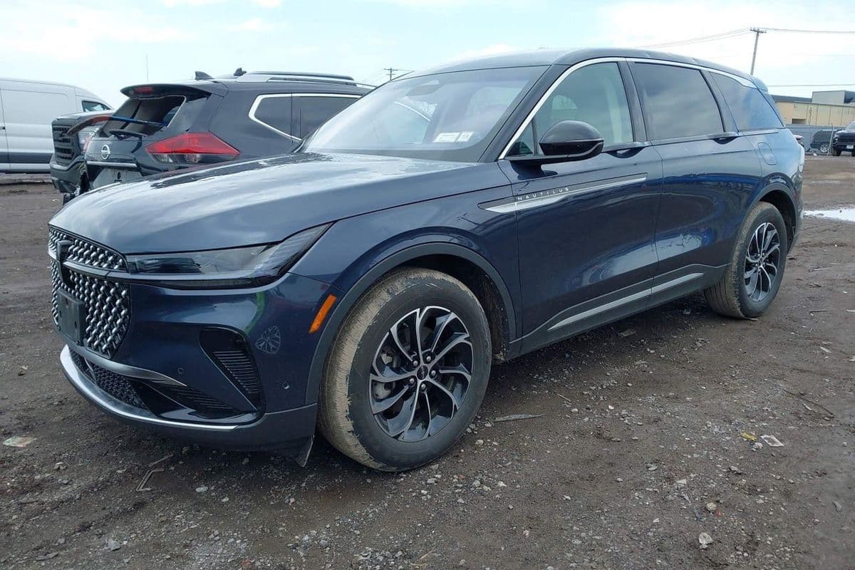 Lincoln Nautilus 2024