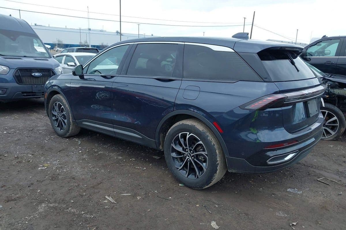 Lincoln Nautilus 2024