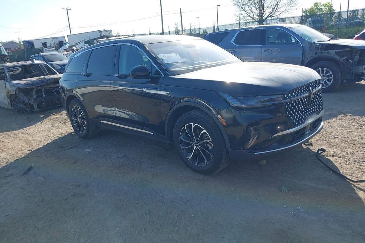 Lincoln Nautilus 2024