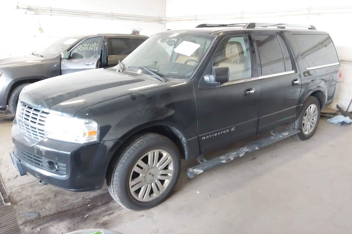 Lincoln Navigator L 2012
