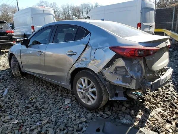 Mazda 3 2016
