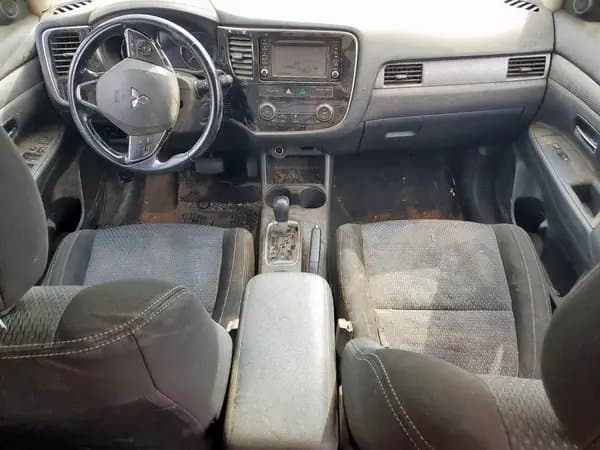 Mitsubishi Outlander 2016