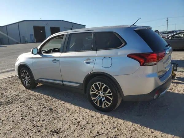 Mitsubishi Outlander 2016