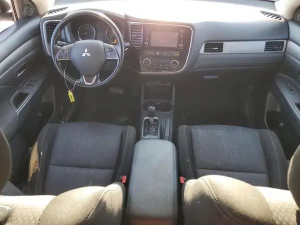 Mitsubishi Outlander 2016
