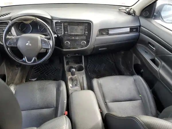 Mitsubishi Outlander 2016