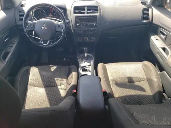 Mitsubishi Outlander 2016