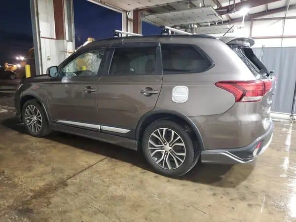 Mitsubishi Outlander 2016