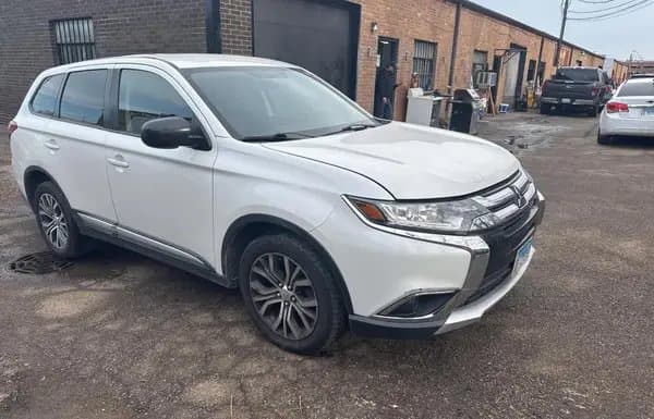 Mitsubishi Outlander 2016