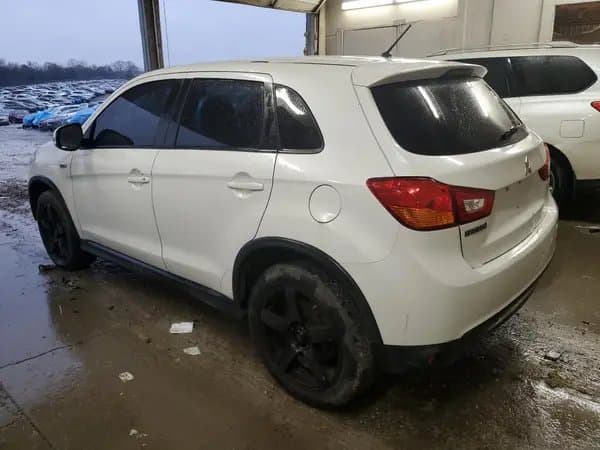 Mitsubishi Outlander 2016