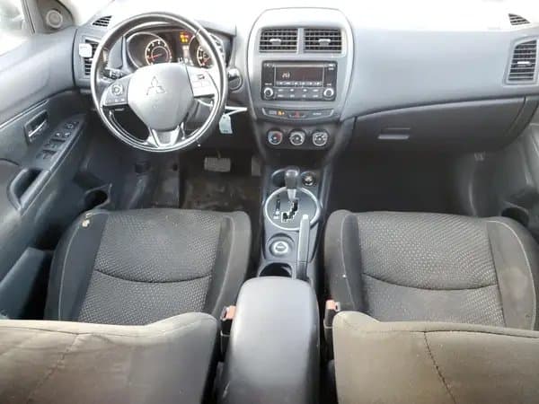 Mitsubishi Outlander 2016