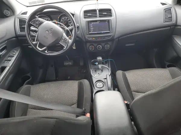 Mitsubishi Outlander 2016