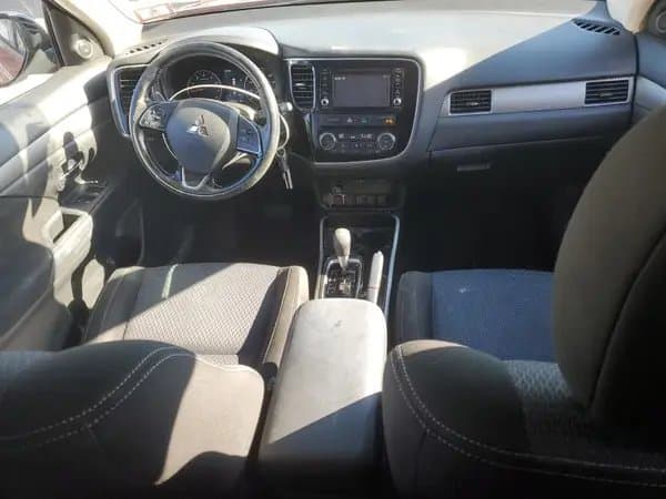 Mitsubishi Outlander 2017