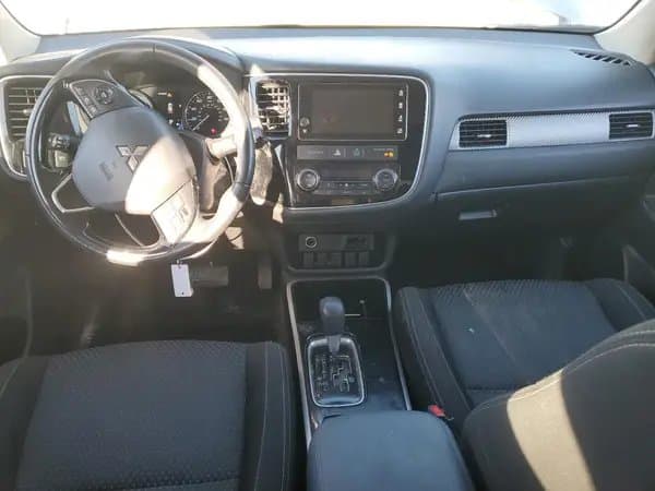 Mitsubishi Outlander 2017