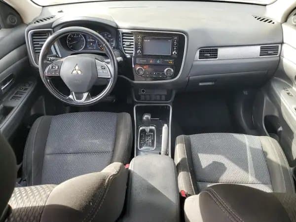 Mitsubishi Outlander 2017