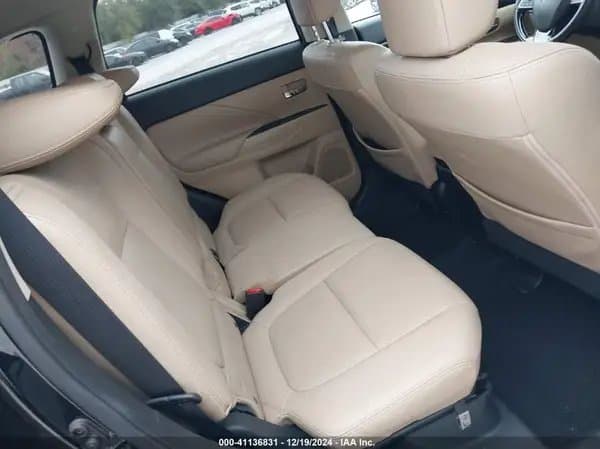 Mitsubishi Outlander 2017