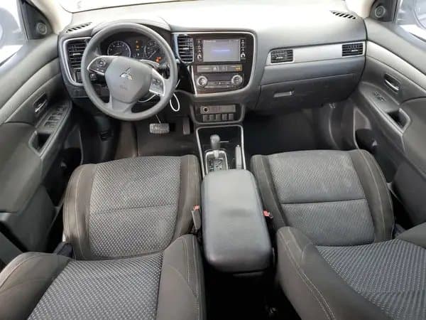 Mitsubishi Outlander 2018