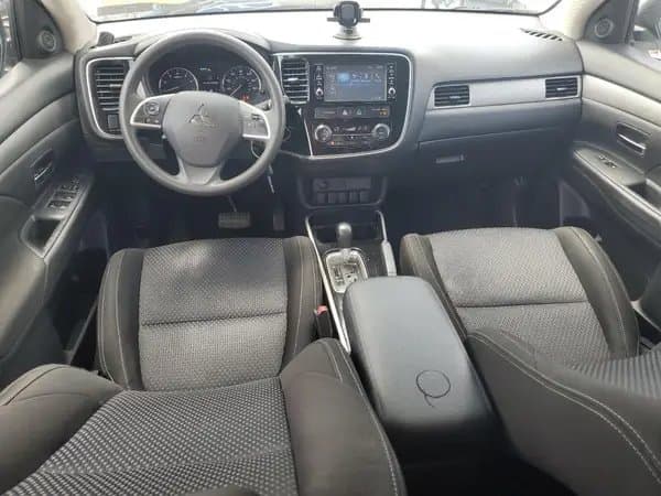 Mitsubishi Outlander 2018