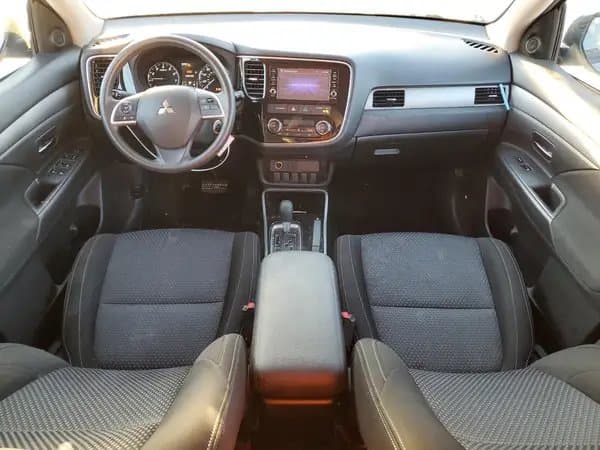 Mitsubishi Outlander 2018
