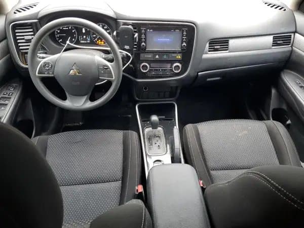 Mitsubishi Outlander 2018