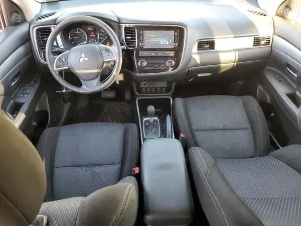 Mitsubishi Outlander 2018