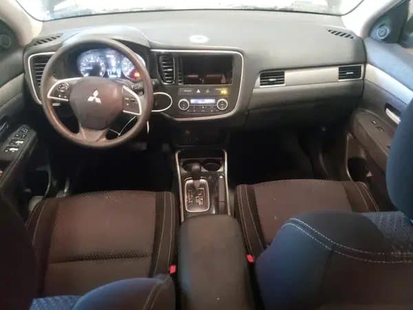 Mitsubishi Outlander 2018