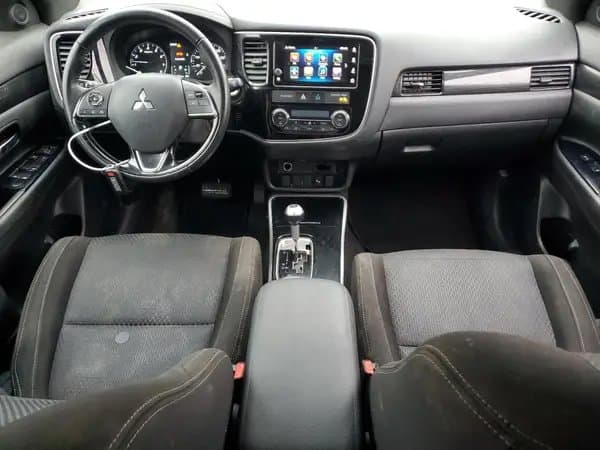 Mitsubishi Outlander 2018