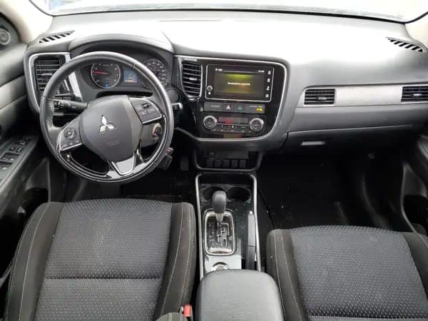 Mitsubishi Outlander 2018