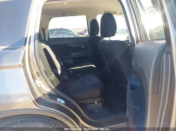 Mitsubishi Outlander 2019