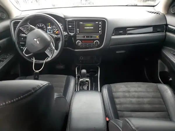 Mitsubishi Outlander 2019