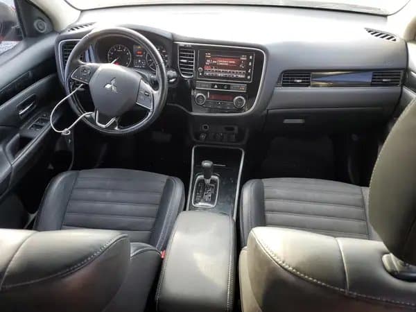 Mitsubishi Outlander 2019