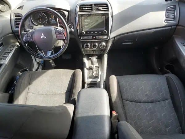 Mitsubishi Outlander 2020