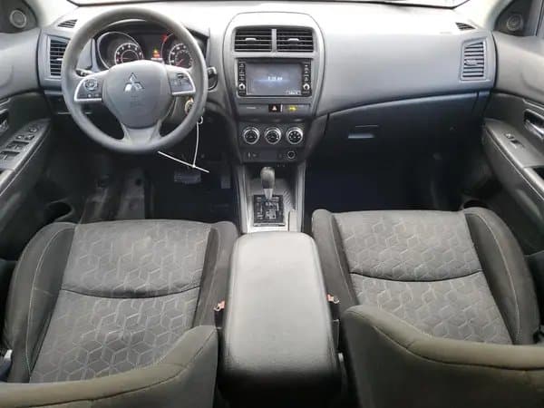 Mitsubishi Outlander 2020