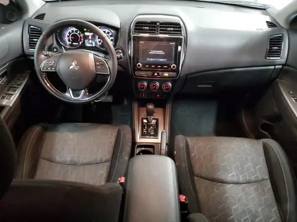 Mitsubishi Outlander 2020