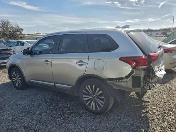 Mitsubishi Outlander 2020