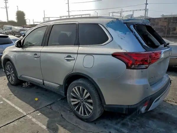 Mitsubishi Outlander 2020