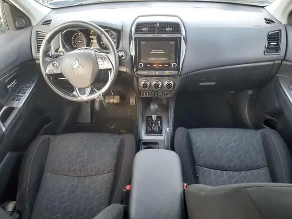 Mitsubishi Outlander 2021