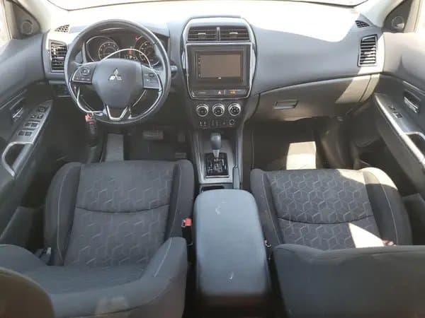 Mitsubishi Outlander 2021