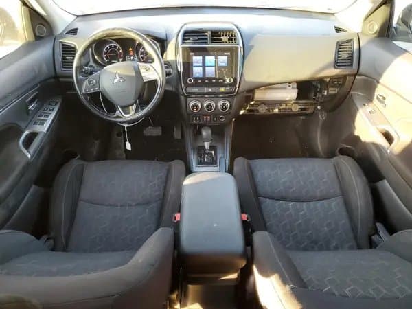 Mitsubishi Outlander 2021