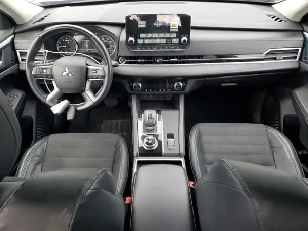 Mitsubishi Outlander 2022
