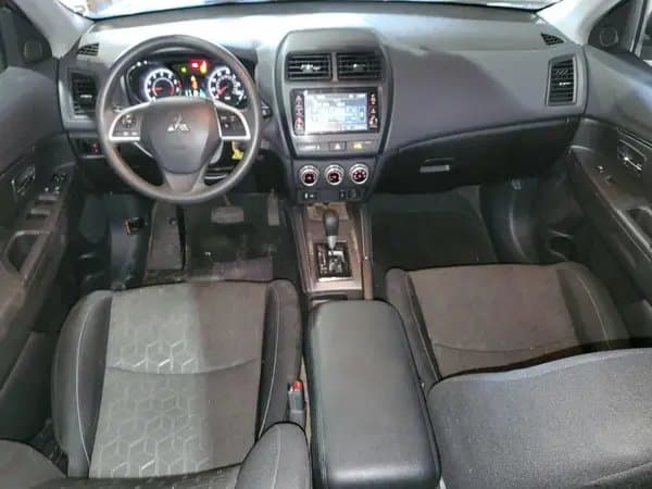 Mitsubishi Outlander 2022