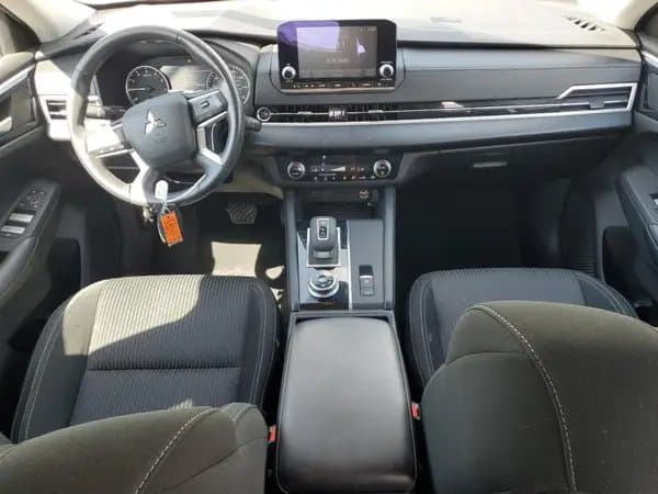 Mitsubishi Outlander 2022