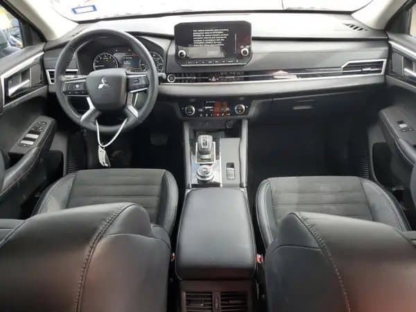 Mitsubishi Outlander 2022