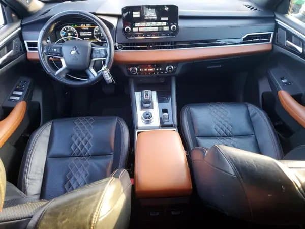 Mitsubishi Outlander 2022