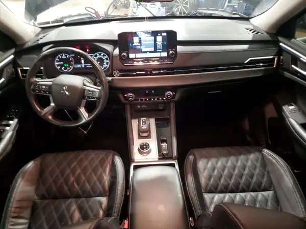Mitsubishi Outlander 2022