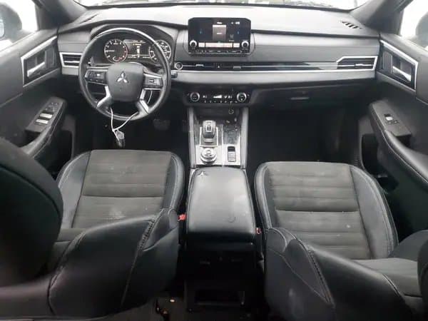 Mitsubishi Outlander 2022