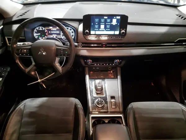 Mitsubishi Outlander 2022