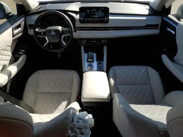 Mitsubishi Outlander 2022