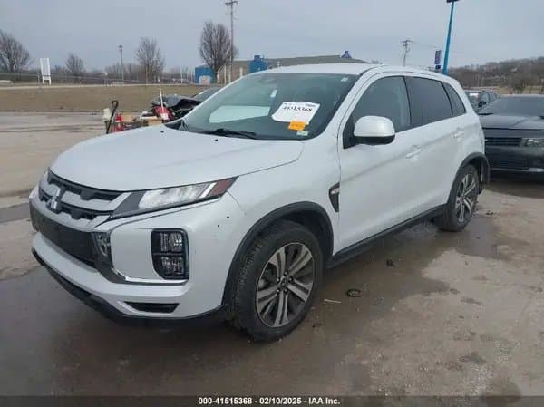Mitsubishi Outlander 2023